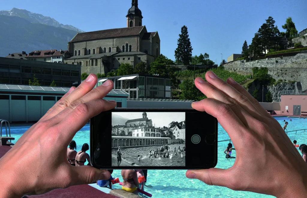 Anhand des auf dem Bildschirm überblendeten historischen Fotos kann die aktuelle Szene präzise aufgenommen werden.