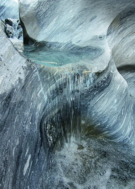 Gletscher formten die sogenannten Gletschermühlen. (Foto: Alfons Kühne)